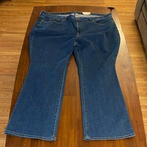 NYDJ ladies NWT Barbara Bootcut jeans. Size 28WP. Lift/tuck technology. Petite